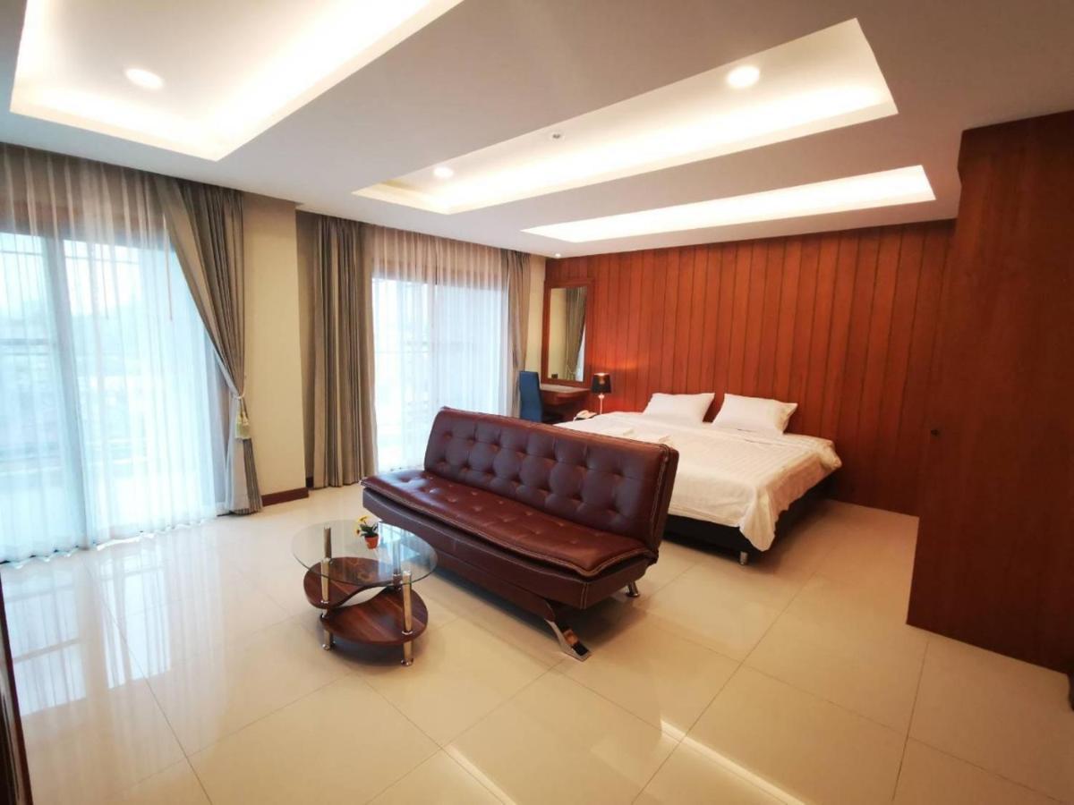 Private 111 Square Meters 2 Bedrooms City Chiangmai Csiangmaj Kültér fotó